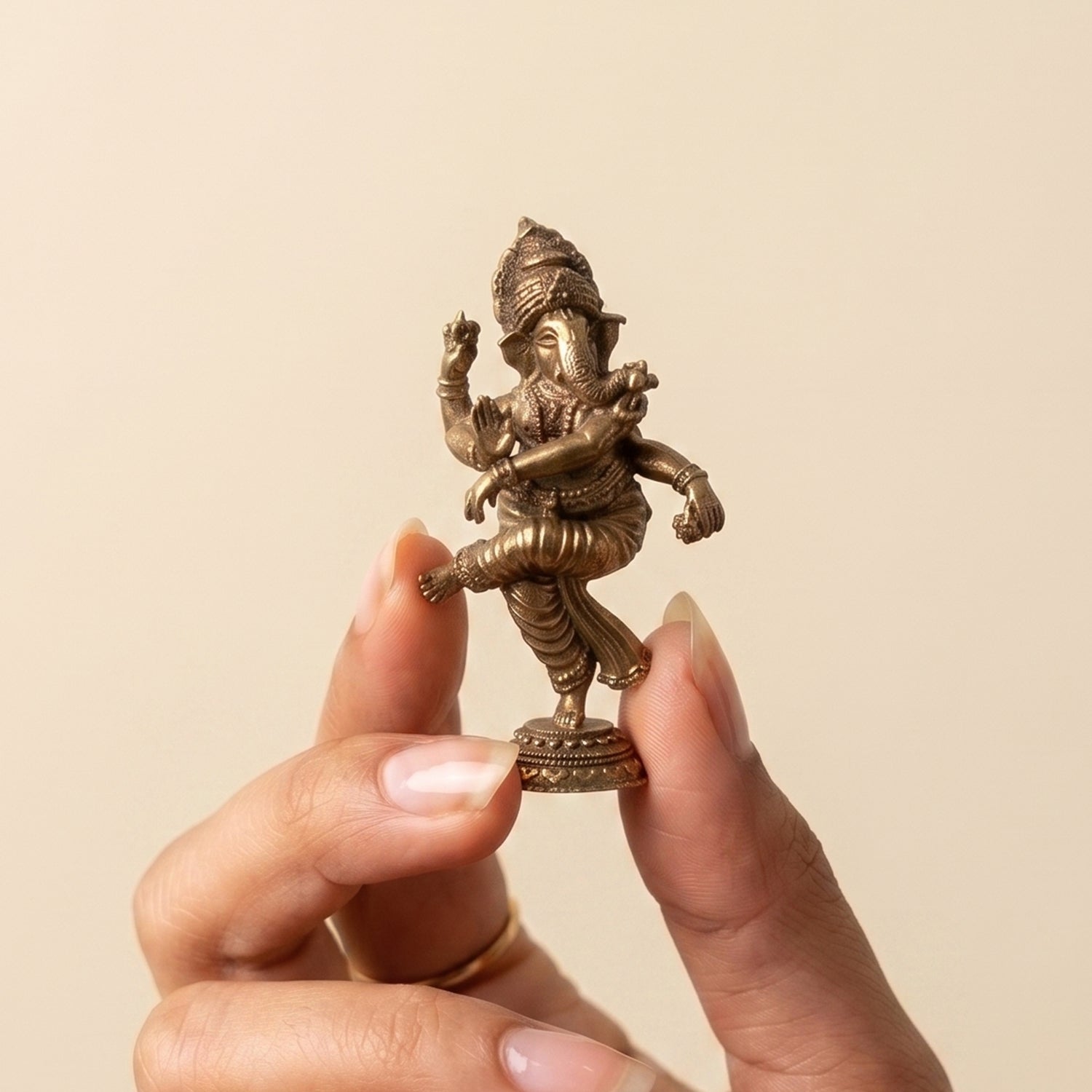 Brass Dancing Ganesha Idol for Pooja ,Home Decor, Office Desk & Car Dashboard
