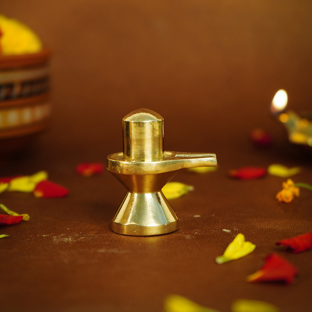 Pure Brass Shiva Linga Idol for Home Pooja & Temple Decor (Size : 4.5cm)