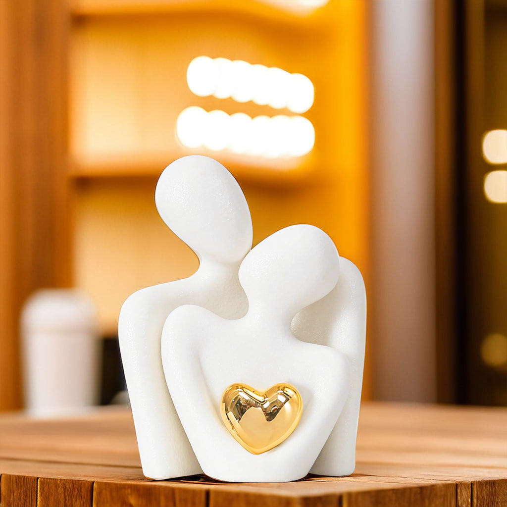 Resin Couple Showpiece for Home Decor & Gifting