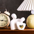 Resin Couple Showpiece for Home Decor & Gifting