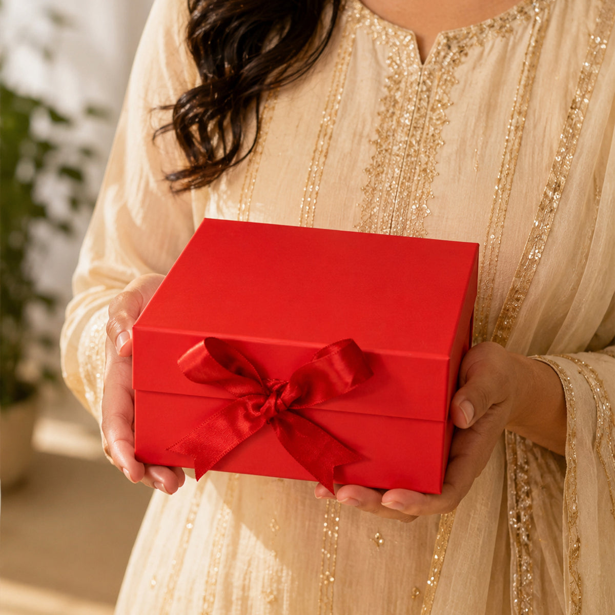 Red Foldable Multipurpose Empty Gift Hamper Box with Magnetic Closure & Ribbon (21.5 x 21 x 9.5 cm)
